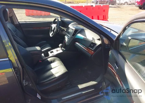 2011 Subaru Legacy 3.6R Limited из США, поврежденный, VIN 4S3BMEL68B2235165